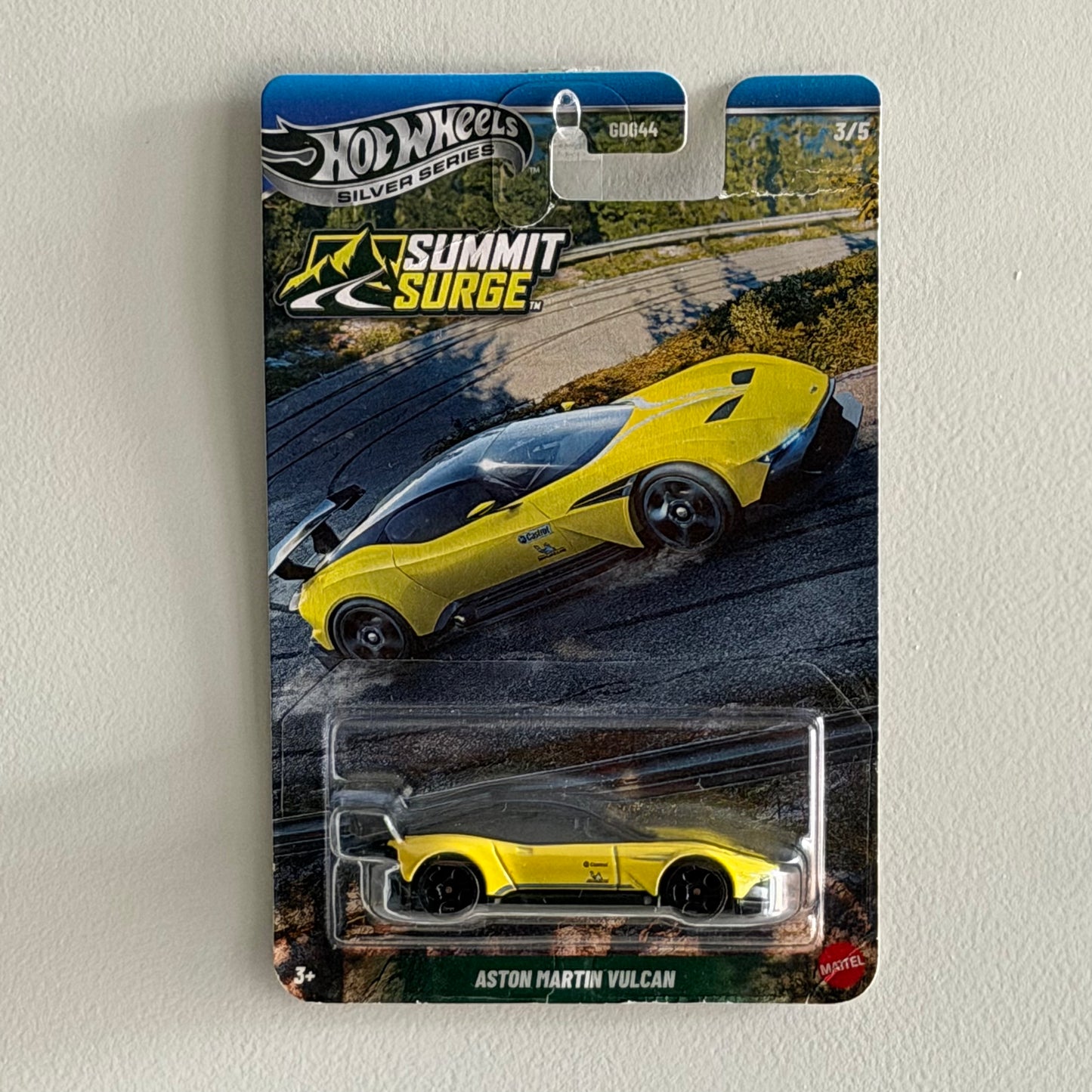 Hot Wheels Silver Series Summit Surge Aston Martin Vulcan